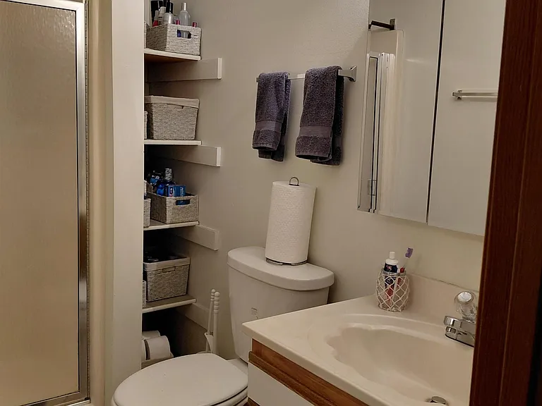 402 S Village Ct — Photo 14