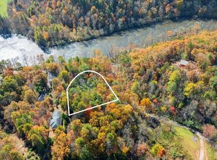 1 Hidden Acres Trl, Franklin, NC 28734