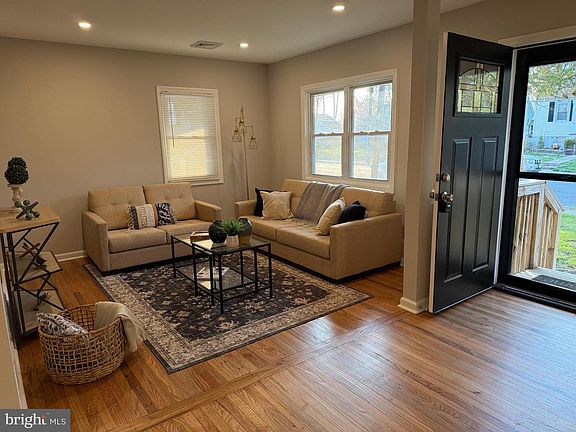 3rd image of 66 W Center Ave