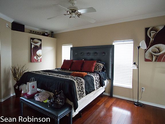 3rd image of 8633 Snowfire Dr
