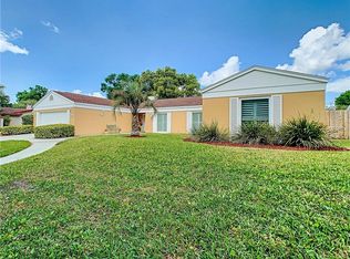 609 Red Sail Ln, Altamonte Springs, FL 32701
