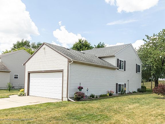 3rd image of 502 Remway Dr