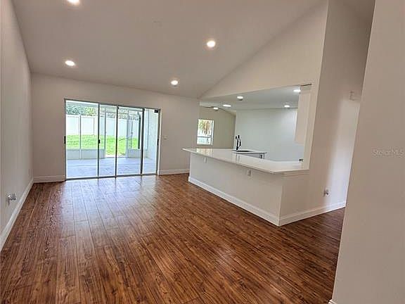 5th image of 9207 MILL CIRCLE