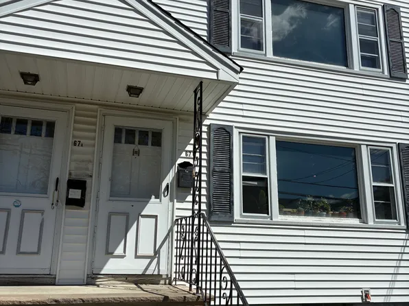 67A Trowbridge St #1, Belmont, MA 02478