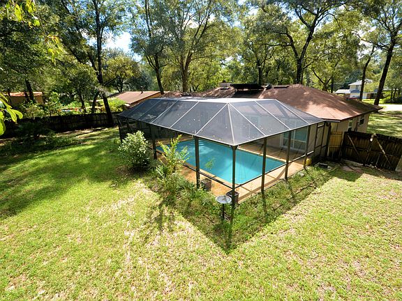 3rd image of 1074 Winterhawk Dr