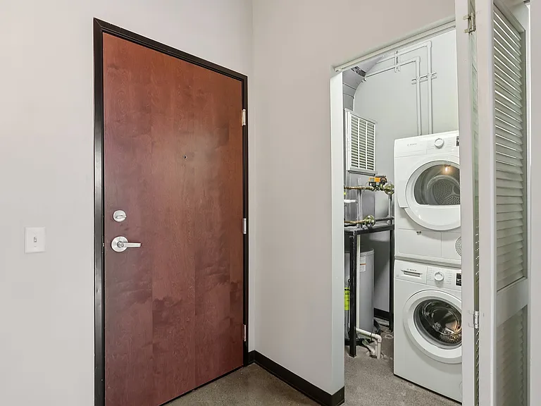 2-web-or-mls-1627 Penn Ave Unit 502-S2409-002