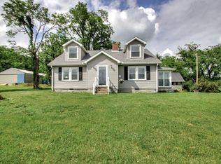 356 Coop Rd, Bell Buckle, TN 37020