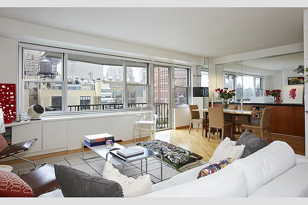 Sold by Stribling | media 3