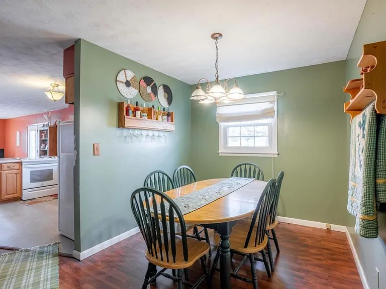 302 Lingale Ave — Photo 12