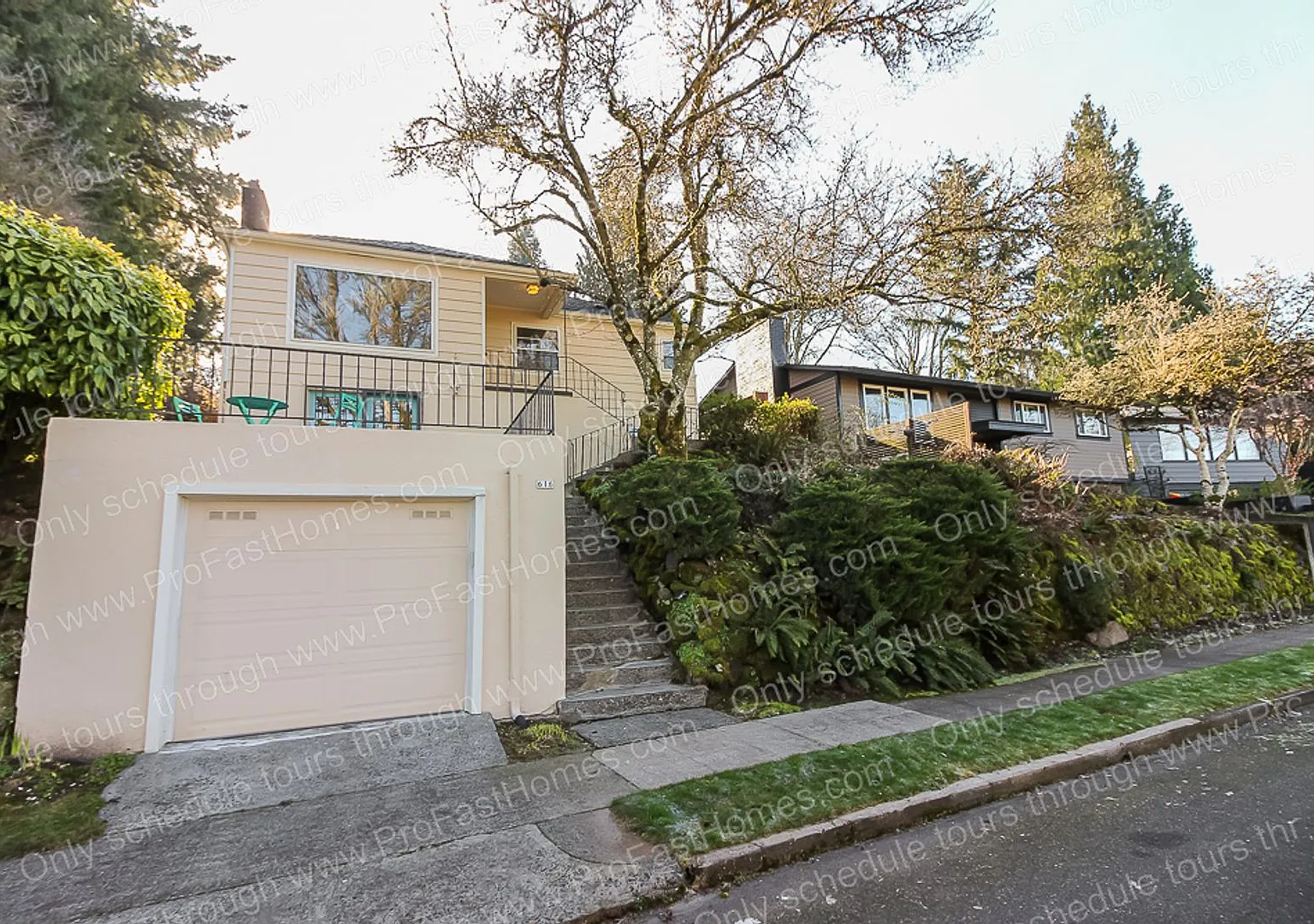616 SW Moss St Portland, OR 97219 — Photo 3