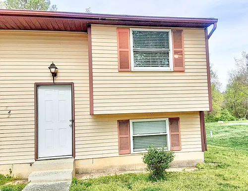 2421 Camellia Dr #B Photo 1