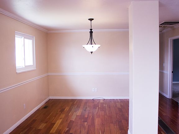 5th image of 221 S 1015 W