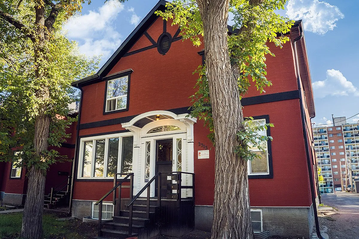 1 bed, $1,200 — Photo 1
