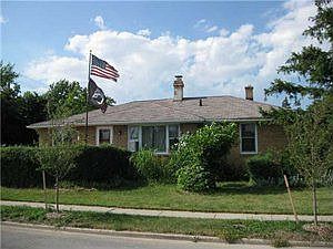 1st image of 1098 Parker Blvd