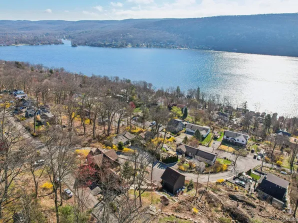 42 Deer Trail S, Greenwood Lake, NY 10925
