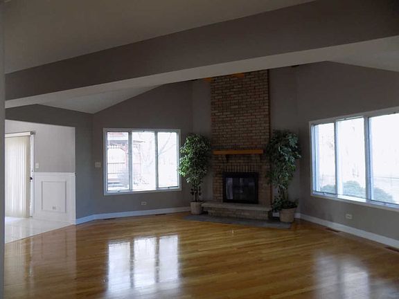 5th image of 12042 W Juniper Ln