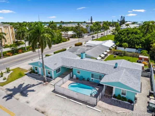 1205 Seaway Dr, Fort Pierce, FL 34949