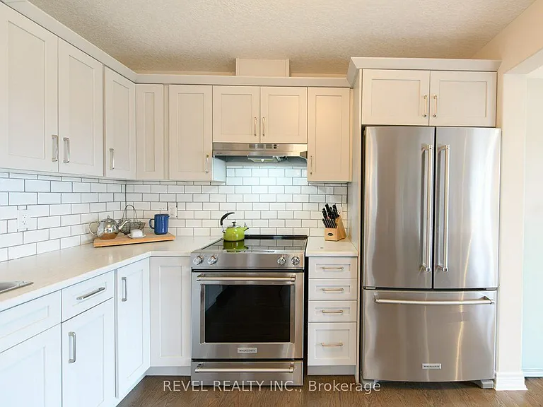 23 Archer Ave — Photo 5