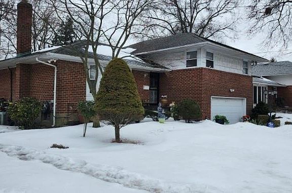 3rd image of 25 Pinetree Road