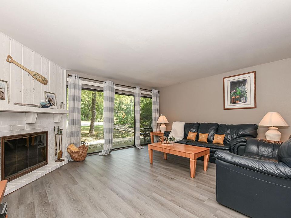 92 Red Chimney ROAD UNIT 7, Lake Geneva, WI 53147 Zillow