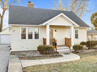 19 W Greenfield Ave, Lombard, IL