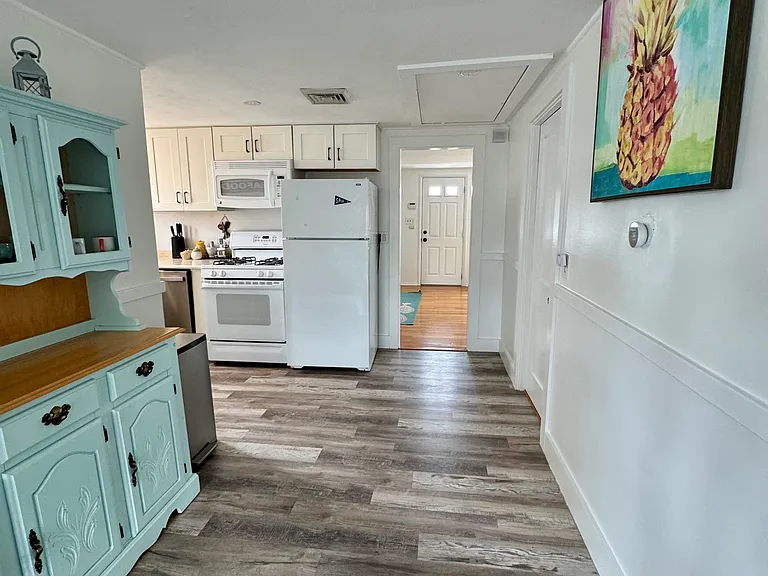 121 6th Ave #121 — Photo 7