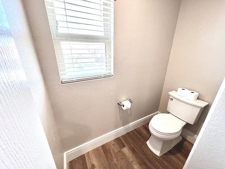 7140 Charter Crest St — Photo 60