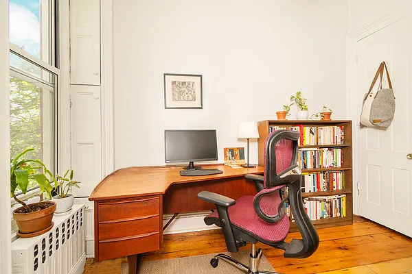 Rented by Compass | media 18