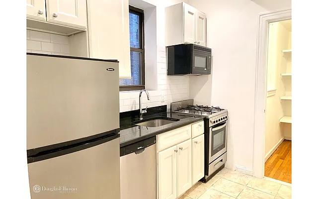 Rented by Douglas Elliman | media 9