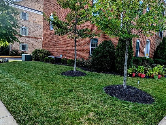 4th image of 13681 Neil Armstrong Ave