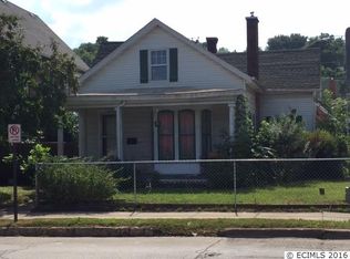 1997 Jackson St, Dubuque, IA 52001
