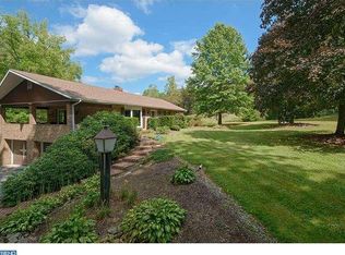 615 N Ridge Rd, Reinholds, PA 17569