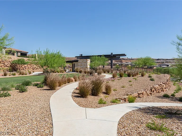 92 Stone Bluff Ln — Photo 33