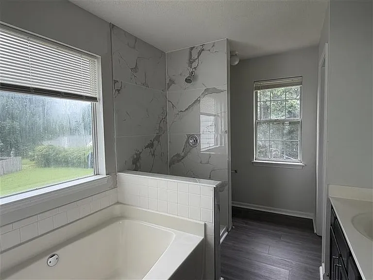 14204 Lavender Trace Ct — Photo 12