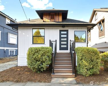 706 N 67th Street, Seattle, WA, 98103