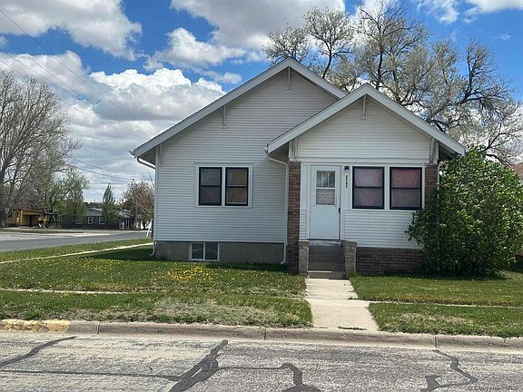 2nd image of 2133 & 2141 E C St #7