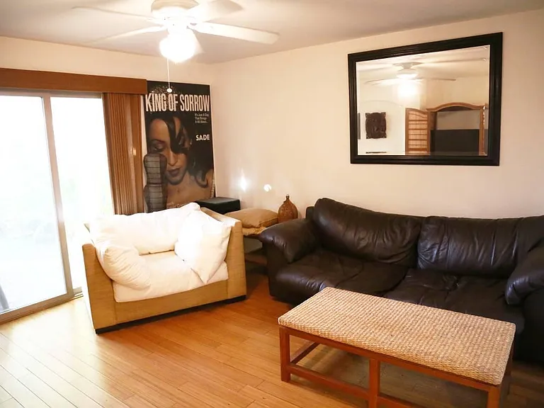 4402 Fanuel St — Photo 9