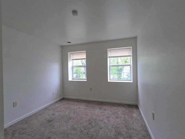 1599 N Mulberry St #6 — Photo 8