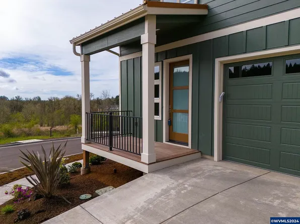 2781 NW Huckleberry Dr, Corvallis, OR 97330