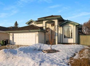 530 Twin Brooks Bay NW, Edmonton, AB