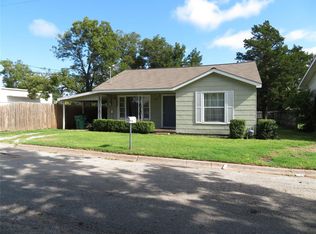 107 Elba St, Bowie, TX 76230