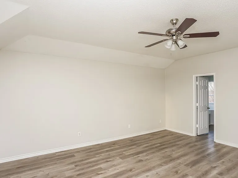 1530 Aberdeen Dr — Photo 10