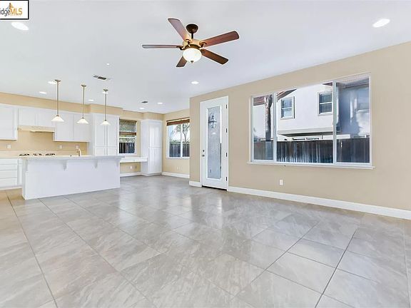 Kitchen view from living room - Copy_01062021