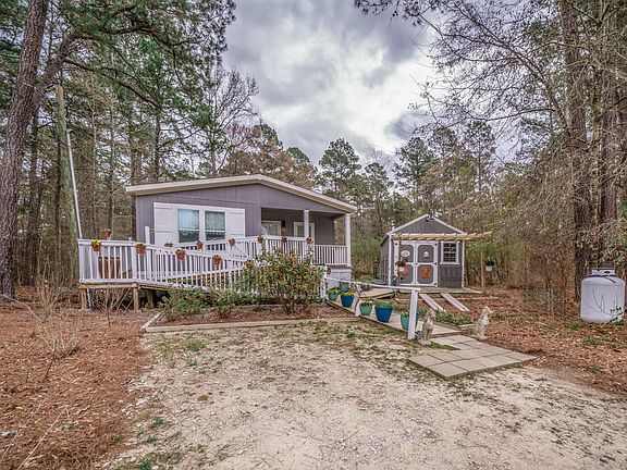 3rd image of 9461 Begonia Rd