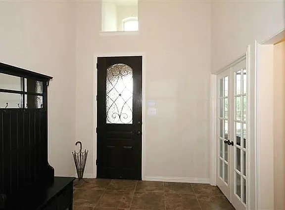 3 bed, 2.5 bath, 2282 sqft, $2,750 — Photo 4