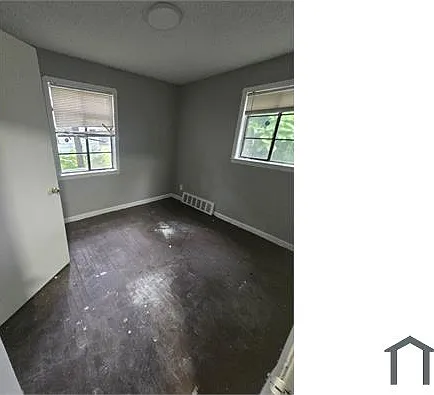 14205 Sylvia Ave — Photo 11