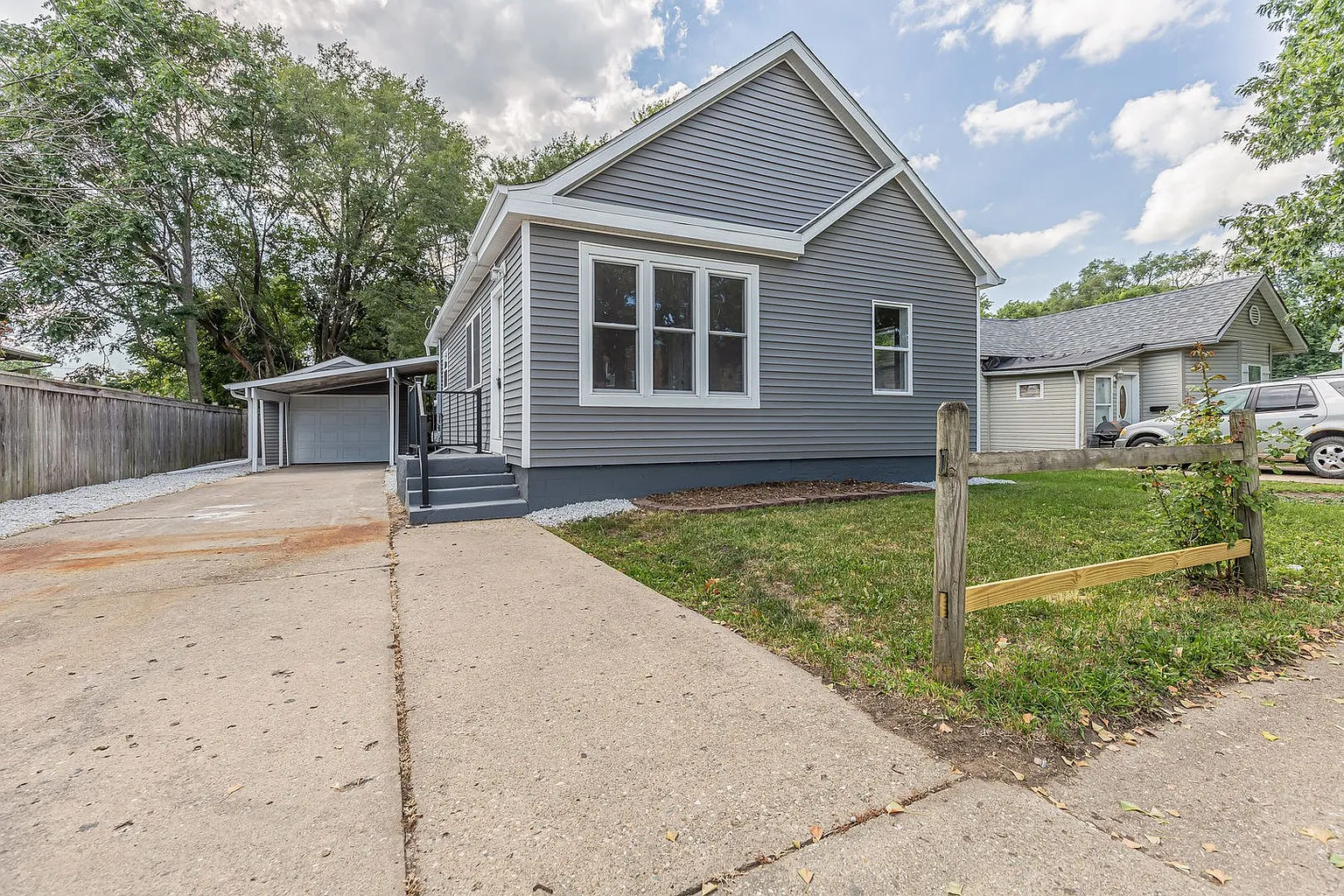 817 N Randolph St photo 1