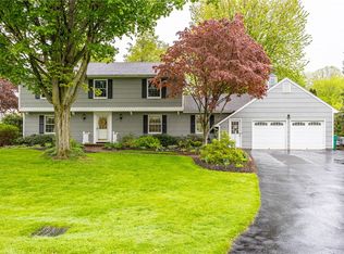 347 Brooksboro Dr, Webster, NY 14580