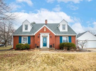 3805 N Sheridan Rd, Peoria, IL 61614