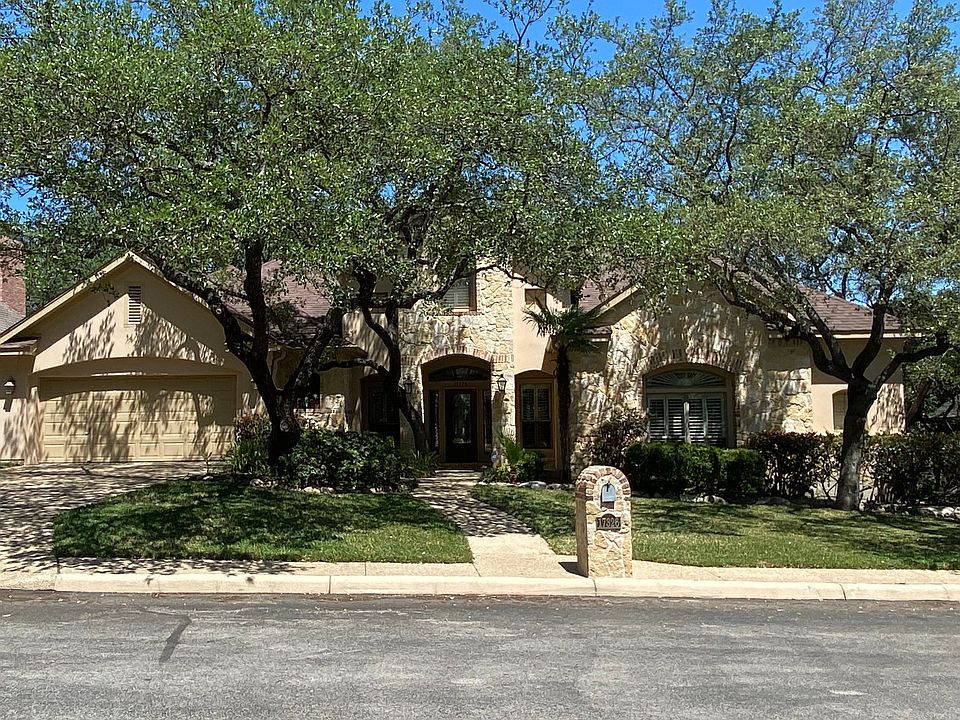 1st image of 17326 Fountain Bluff Dr